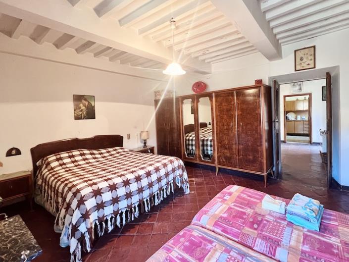 Image No.9-2 Bed House for sale