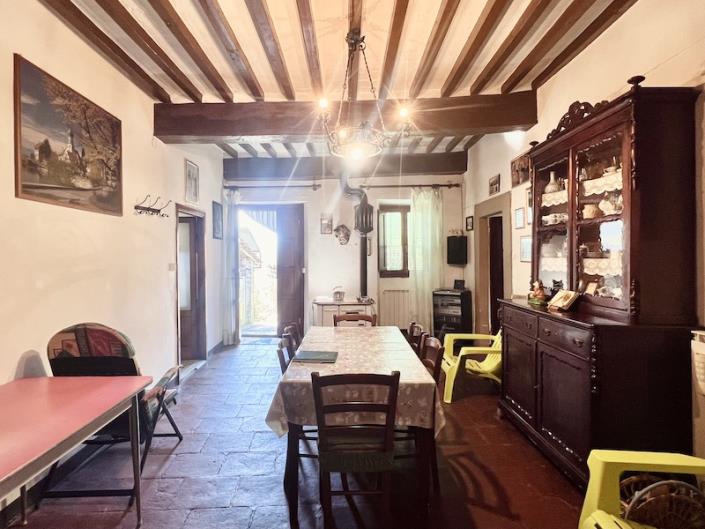 Image No.25-2 Bed House for sale