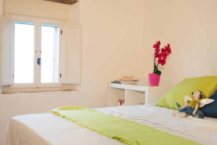 Image No.10-3 Bed House for sale