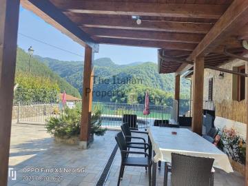 3ce15e39-3e72-4e8d-8e5a-dac319b838af-2