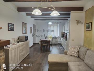 3ec29ea2-b0d3-4a98-aebd-66cb60d86d69-2