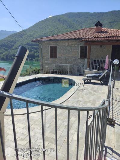 Image No.21-2 Bed Apartment for sale