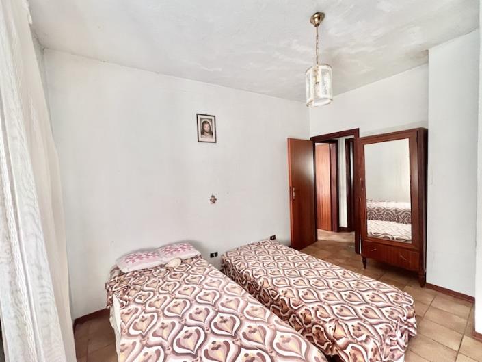 Image No.14-3 Bed House for sale