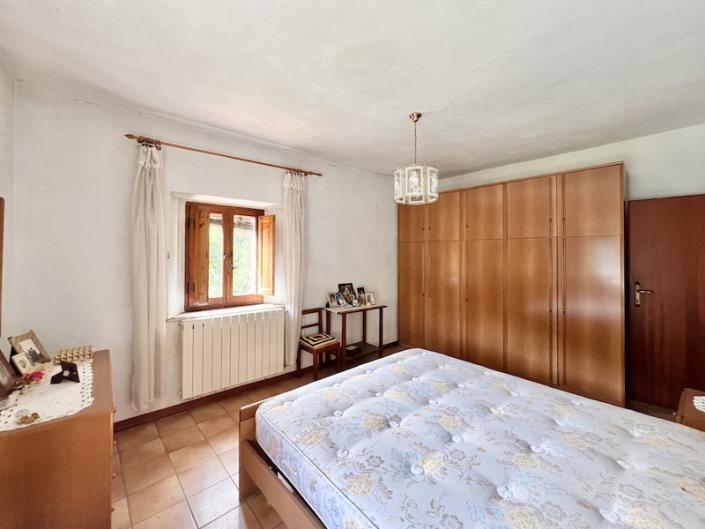 Image No.18-3 Bed House for sale