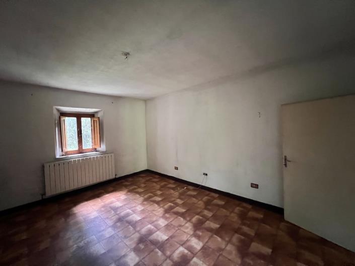 Image No.26-3 Bed House for sale