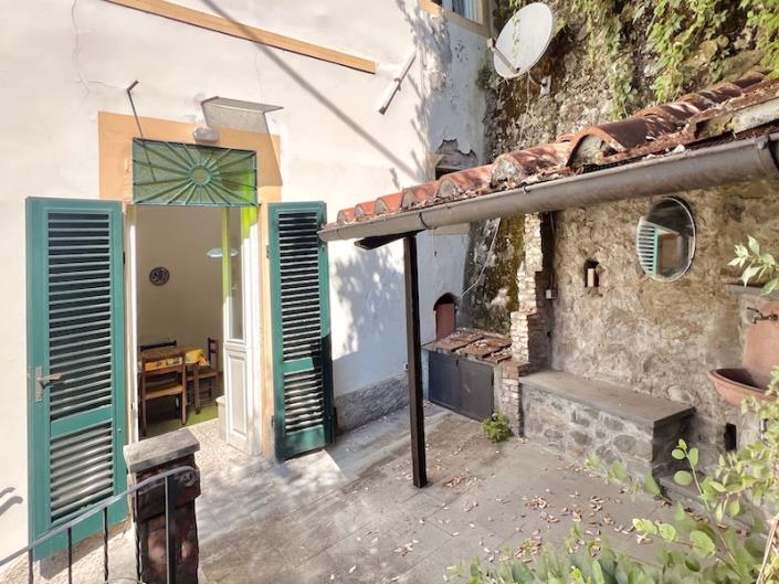 Image No.12-2 Bed Apartment for sale