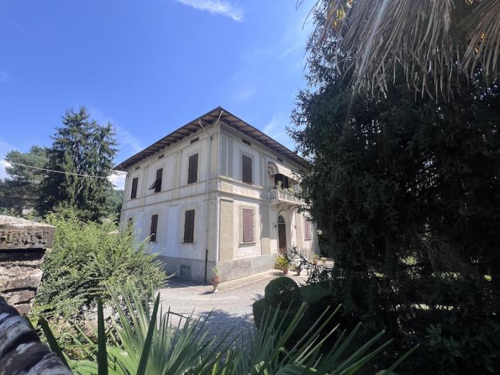 Image No.15-6 Bed Villa / Detached for sale