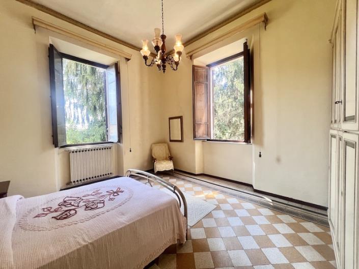 Image No.31-6 Bed Villa / Detached for sale