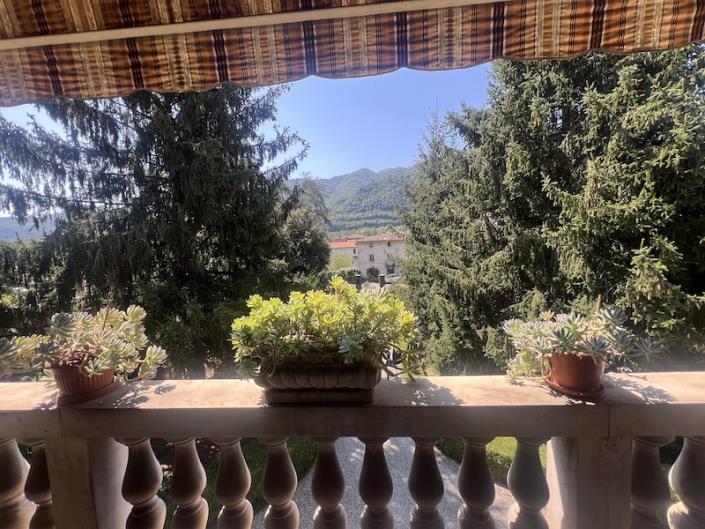 Image No.41-6 Bed Villa / Detached for sale