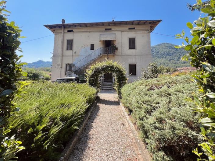 Image No.17-6 Bed Villa / Detached for sale