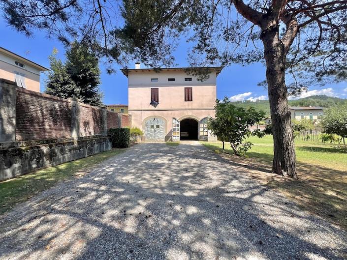 Image No.38-6 Bed Villa / Detached for sale