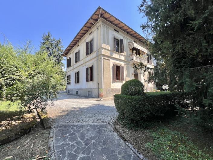 Image No.30-6 Bed Villa / Detached for sale