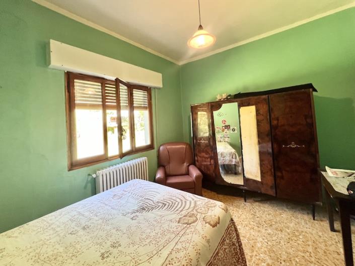 Image No.9-3 Bed House for sale