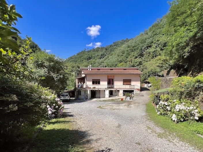 Image No.12-3 Bed House for sale