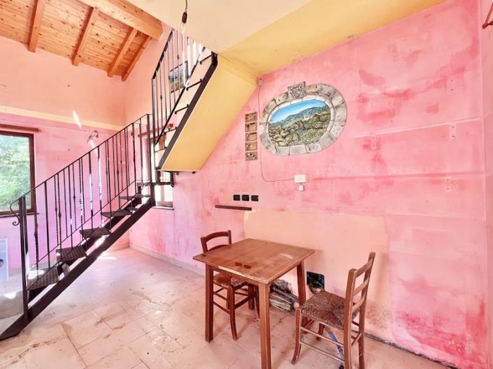 Image No.18-2 Bed Commercial for sale