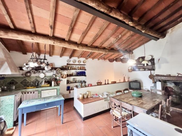 Image No.20-2 Bed House for sale