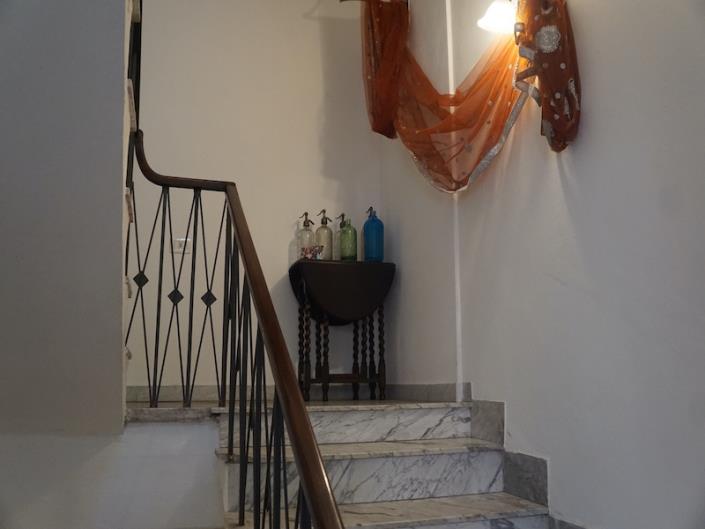 Image No.5-6 Bed House for sale