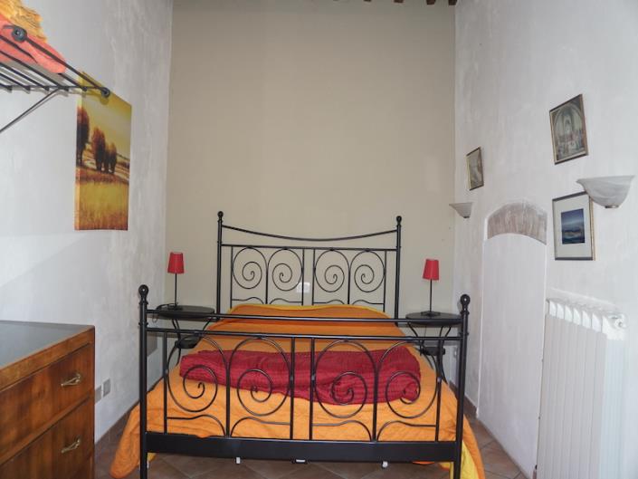 Image No.4-6 Bed House for sale