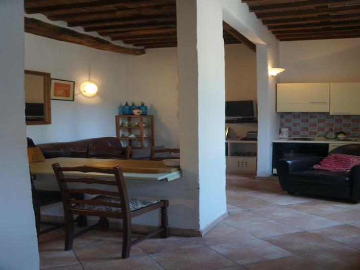 Image No.17-6 Bed House for sale