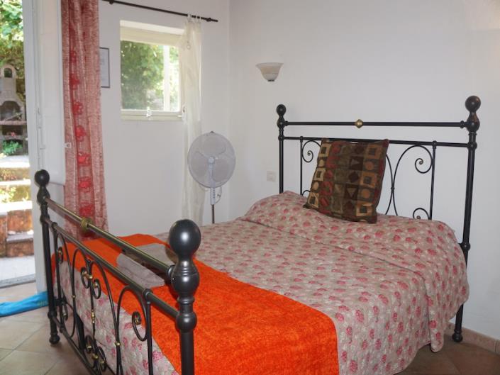 Image No.27-6 Bed House for sale