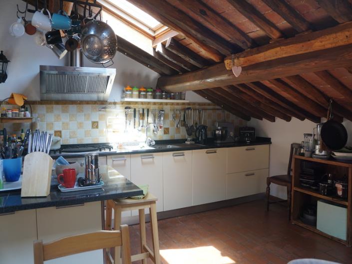 Image No.37-6 Bed House for sale