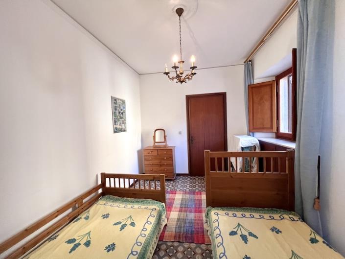 Image No.21-3 Bed Townhouse for sale