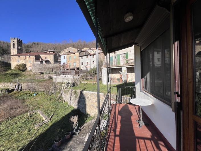 Image No.20-3 Bed Townhouse for sale