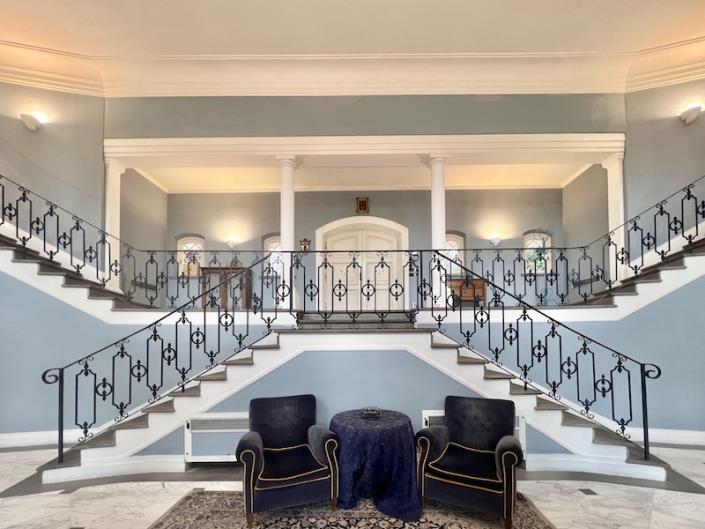 Image No.2-5 Bed Villa for sale