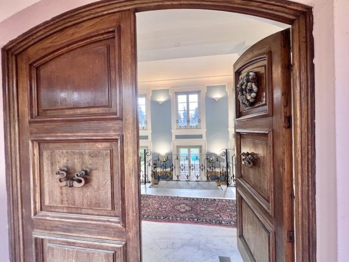 Image No.10-5 Bed Villa for sale