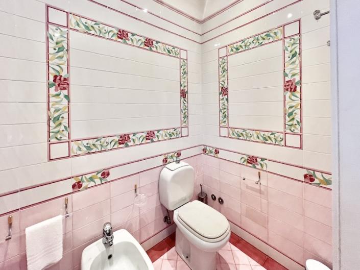 Image No.38-5 Bed Villa for sale