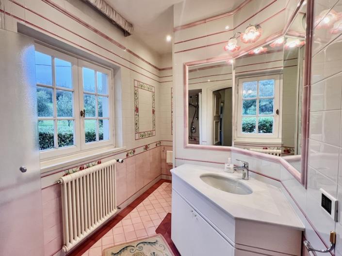 Image No.39-5 Bed Villa for sale