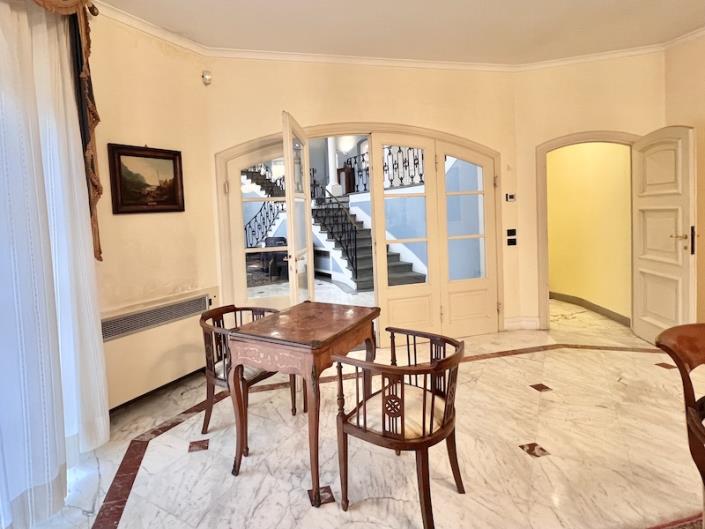 Image No.41-5 Bed Villa for sale