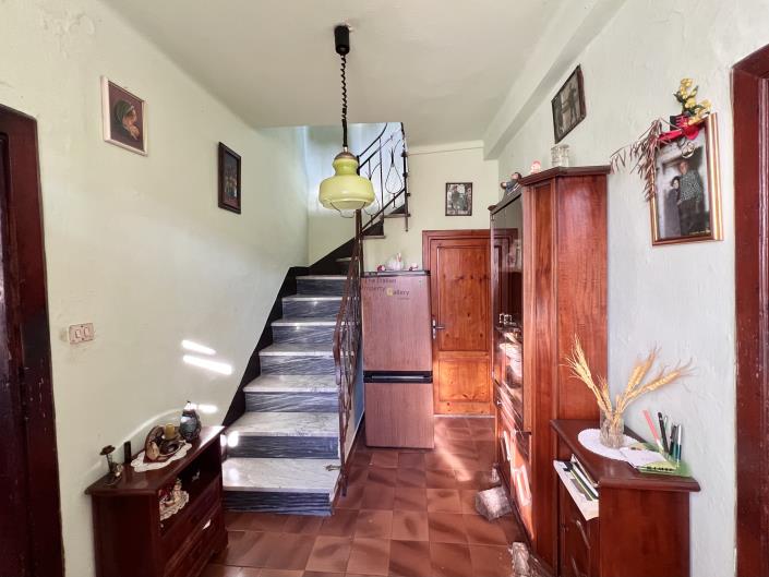 Image No.12-2 Bed Semi-Detached for sale