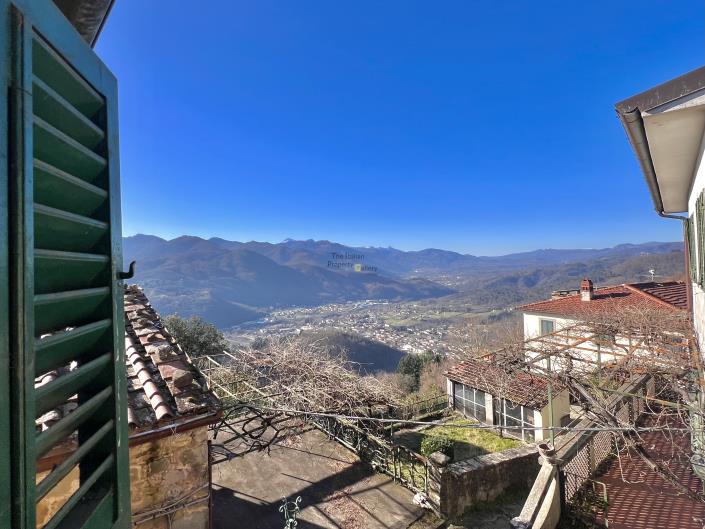 Image No.20-2 Bed Semi-Detached for sale