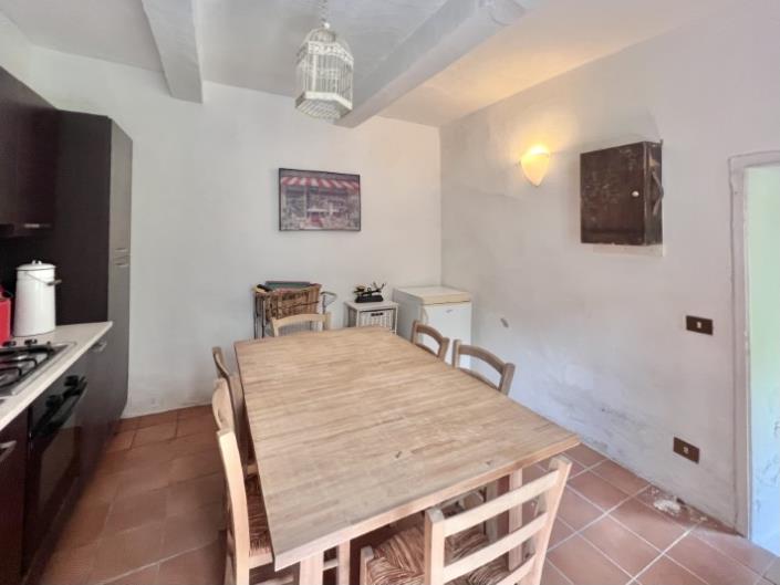 Image No.22-Maison de campagne de 2 chambres à vendre à Camporgiano