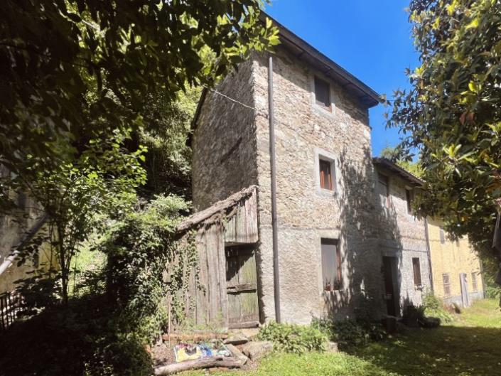 Image No.16-Maison de campagne de 2 chambres à vendre à Camporgiano