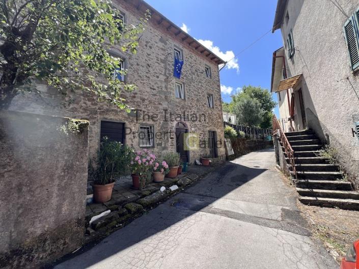 Image No.25-Maison de 3 chambres à vendre à Bagni di Lucca