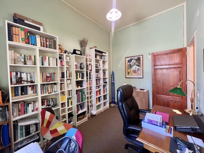 Image No.9-4 Bed House/Villa for sale