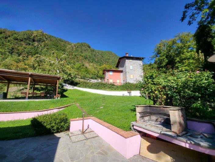 Image No.15-Propriété de pays de 7 chambres à vendre à Fabbriche Di Vallico