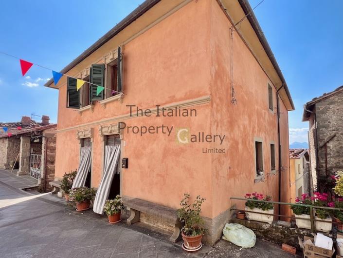 Image No.18-3 Bed House for sale