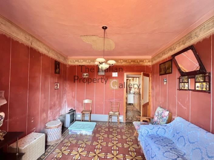 Image No.15-3 Bed House for sale