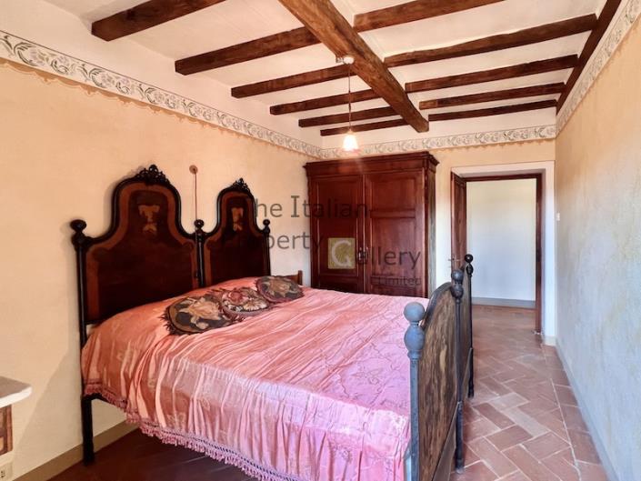 Image No.2-3 Bed House for sale