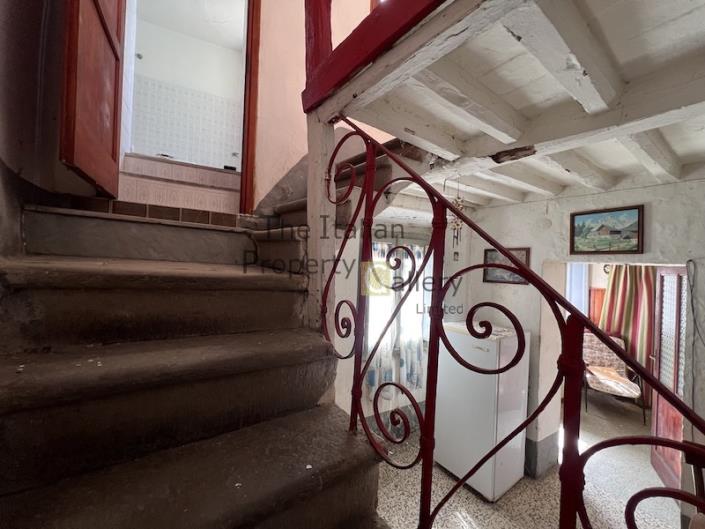 Image No.27-3 Bed House for sale