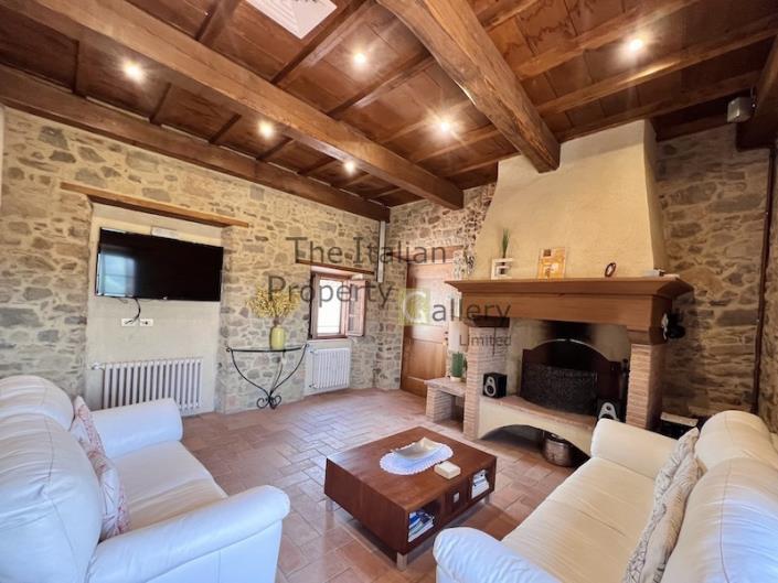 Image No.8-7 Bed Villa for sale