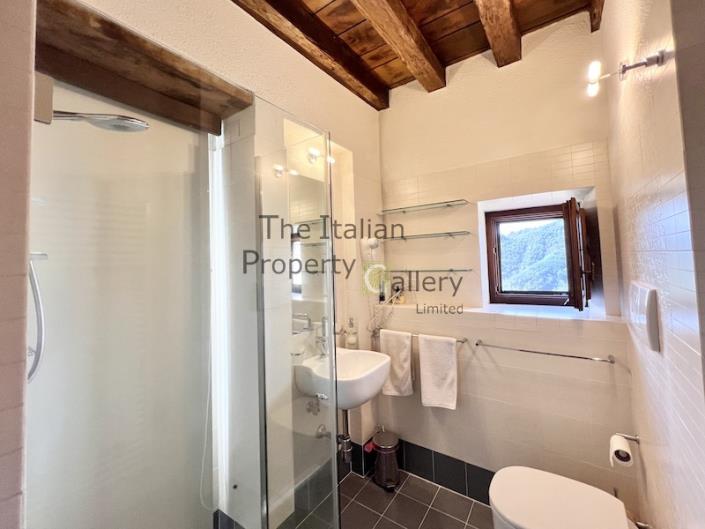 Image No.40-7 Bed Villa for sale