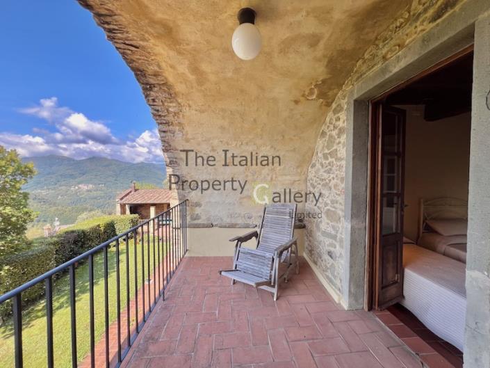 Image No.17-7 Bed Villa for sale