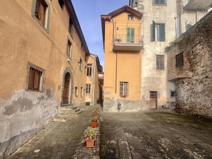 Image No.32-4 Bed House for sale