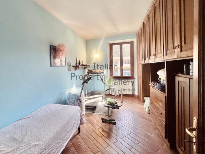 Image No.14-3 Bed Apartment for sale