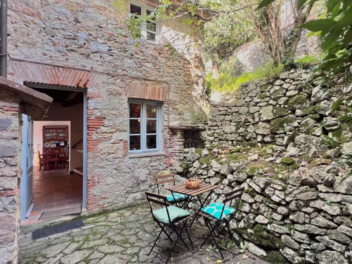 Image No.10-2 Bed House for sale