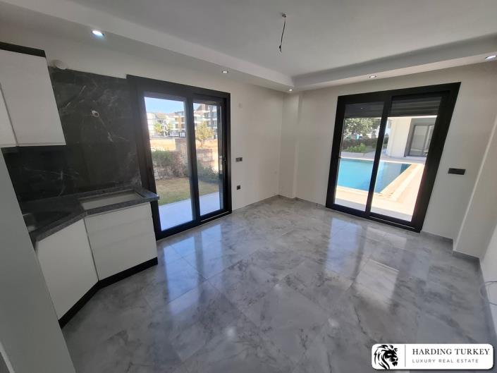 Image No.20-2 Bed Apartment for sale